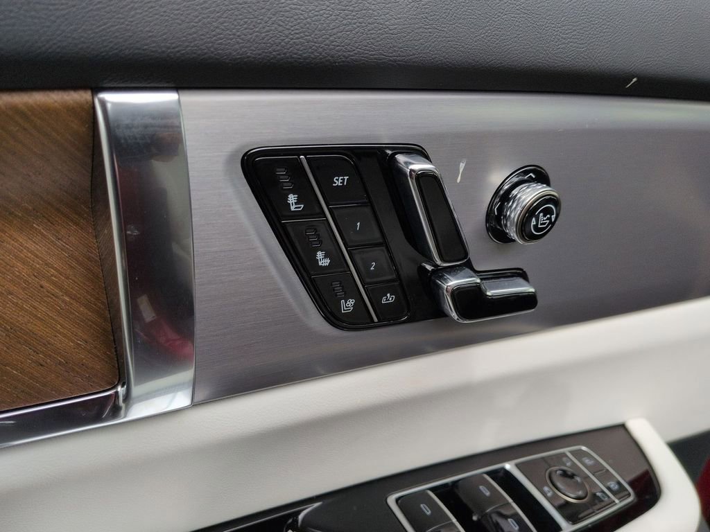Certified 2026 Cadillac Vistiq Sport image 23