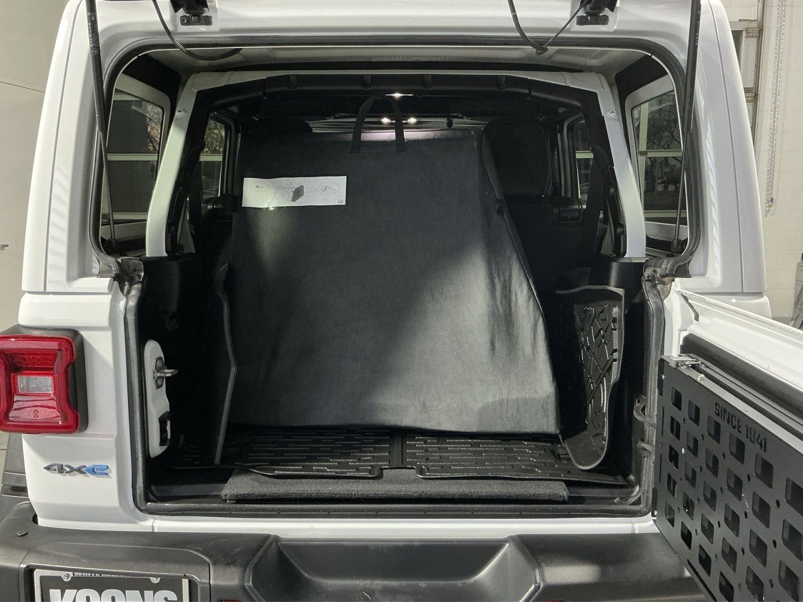 Used 2021 Jeep Wrangler Unlimited Rubicon 4xe w/ Steel Bumper Group image 32