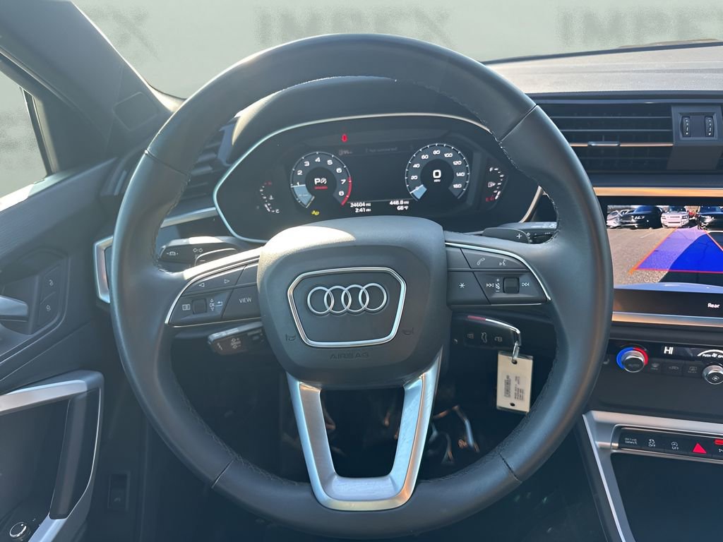 Used 2025 Audi Q3 2.0T Premium image 14