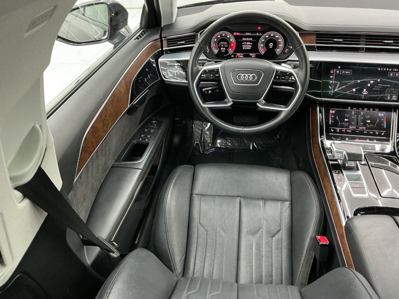 Used 2021 Audi A8 L 3.0T w/ Executive Plus Package AWD/4WD image 31