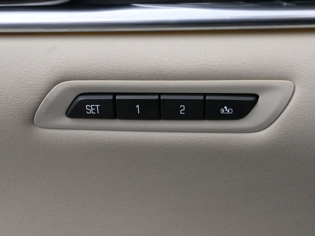 Used 2016 Cadillac XTS Premium FWD image 14
