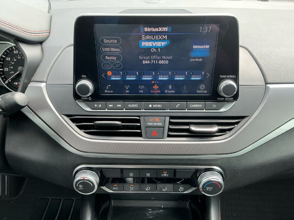 Used 2024 Nissan Altima 2.5 SR FWD image 17