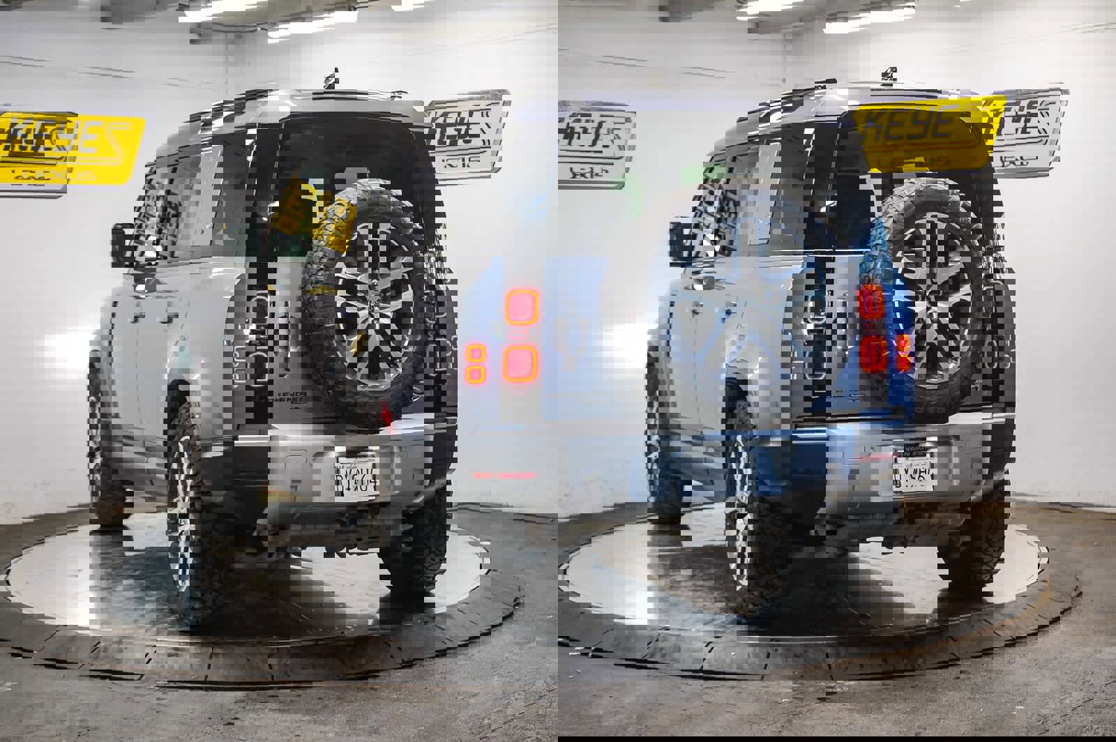 Used 2020 Land Rover Defender 110 HSE image 2