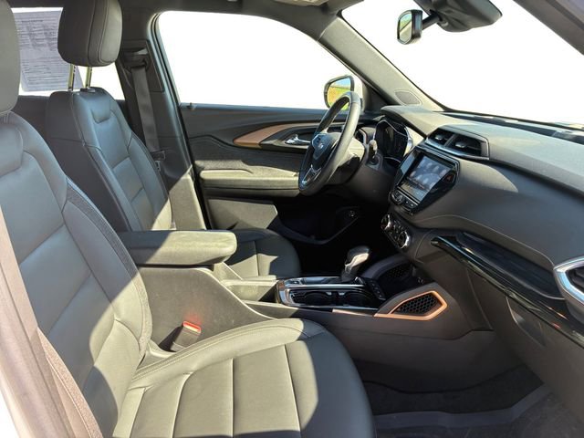 Certified 2023 Chevrolet TrailBlazer ACTIV w/ Sun and Liftgate Package FWD image 13