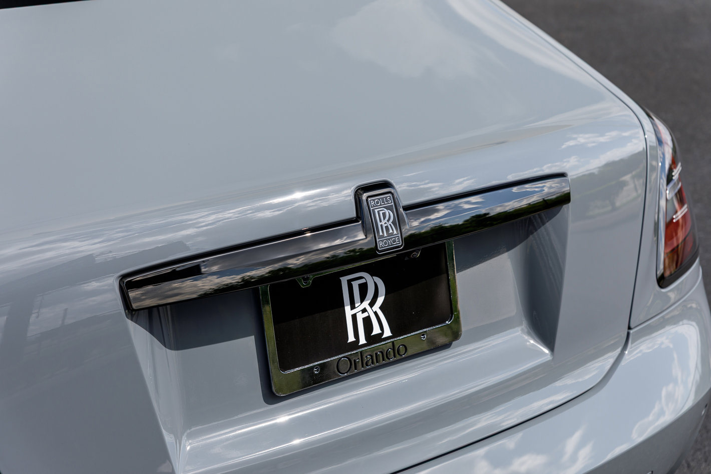 Used 2023 Rolls-Royce Ghost Black Badge w/ Black Badge Ghost Package AWD/4WD image 10