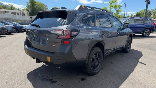 Used 2025 Subaru Outback Wilderness AWD/4WD image 3