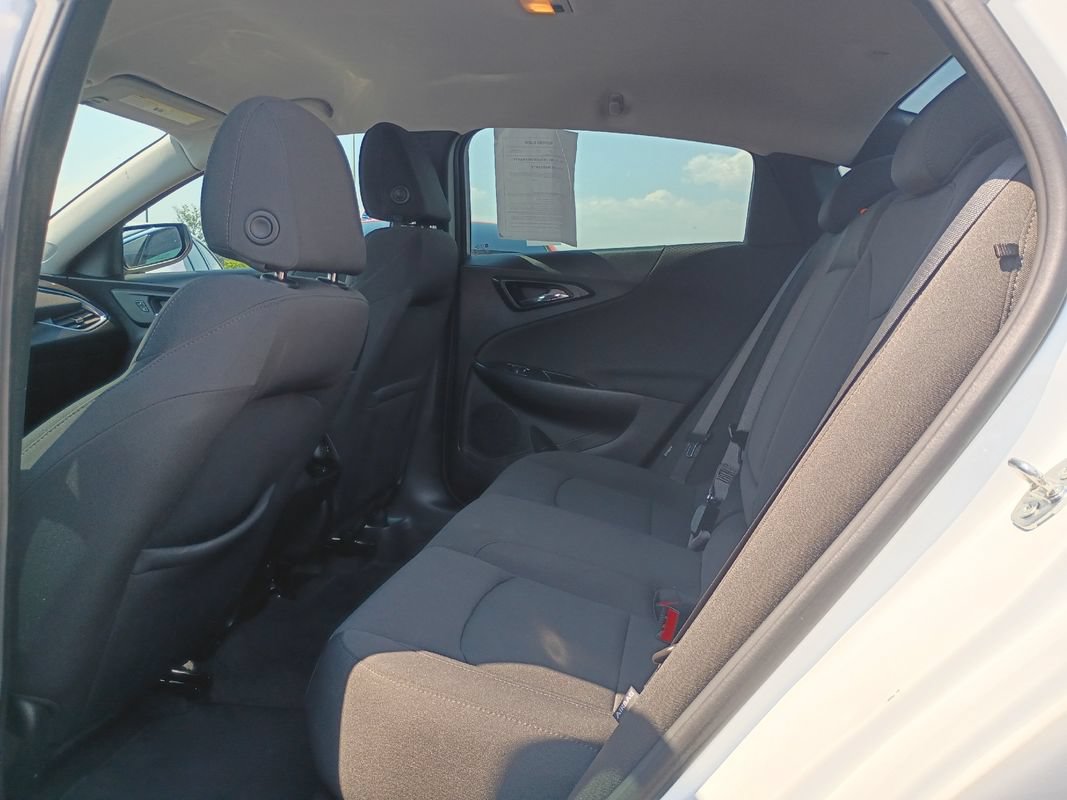 Used 2021 Chevrolet Malibu LT FWD image 17