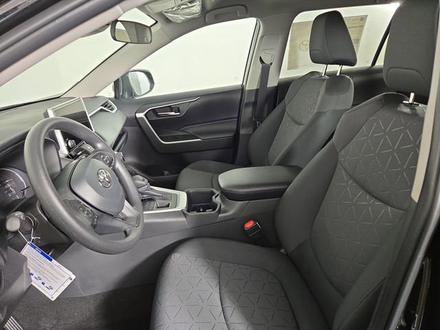 New 2025 Toyota RAV4 XLE image 15