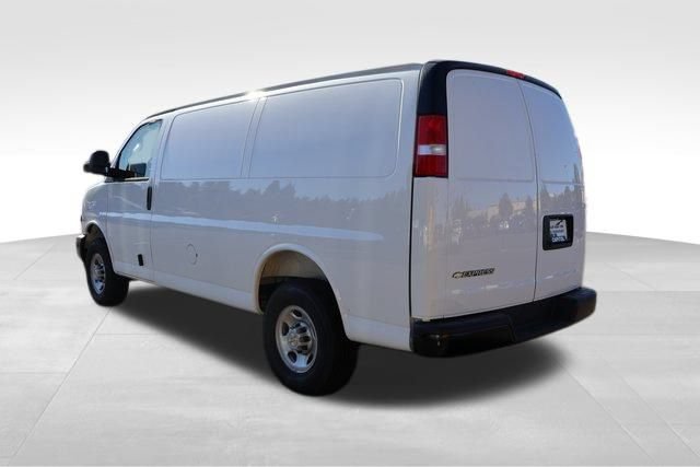 New 2025 Chevrolet Express 2500 w/ Communications Package RWD image 3