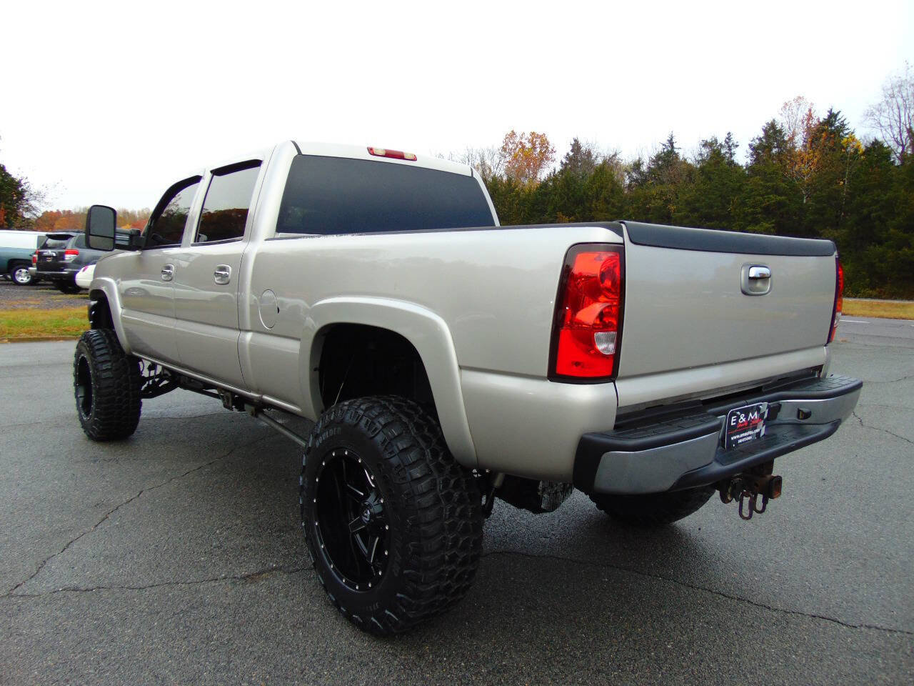 Used 2004 Chevrolet Silverado 2500 LT w/ Heavy-Duty Power Package image 67