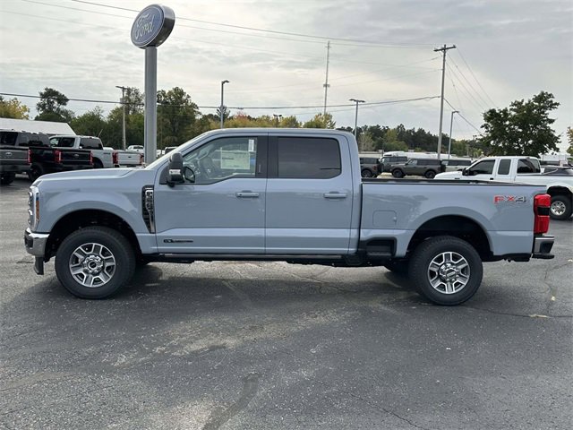 New 2026 Ford F350 Lariat w/ FX4 Off-Road Package image 6
