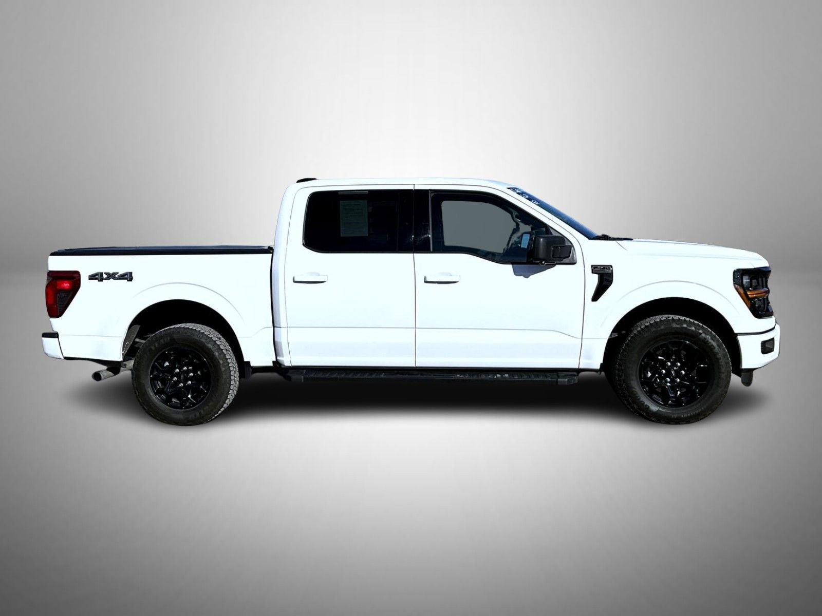 Used 2024 Ford F150 XLT w/ XLT Black Appearance Package image 4