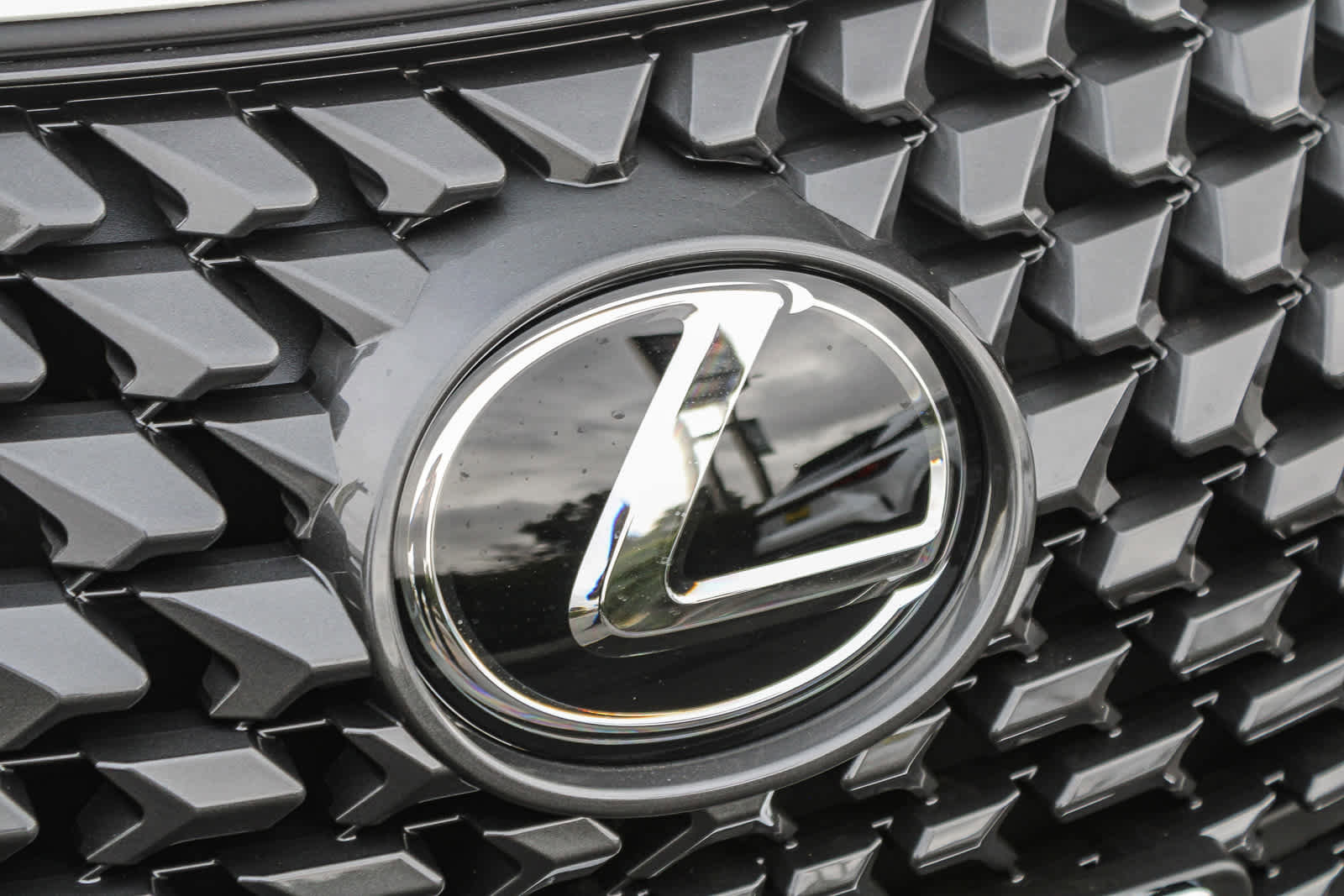 New 2025 Lexus UX 300h FWD image 11