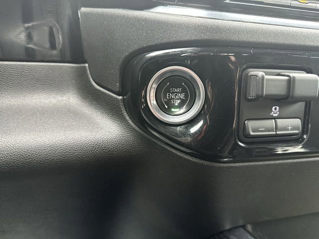 Used 2024 Chevrolet Silverado 1500 RST image 17