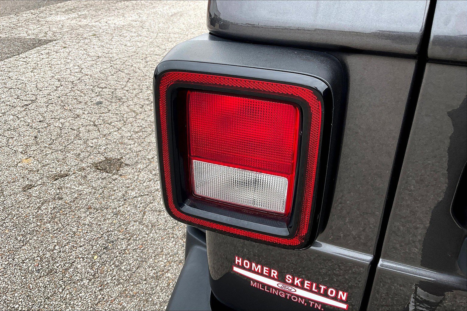 Used 2023 Jeep Wrangler Willys image 24