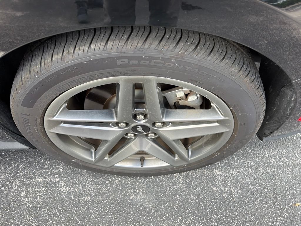 Used 2025 Ford Mustang GT RWD image 11