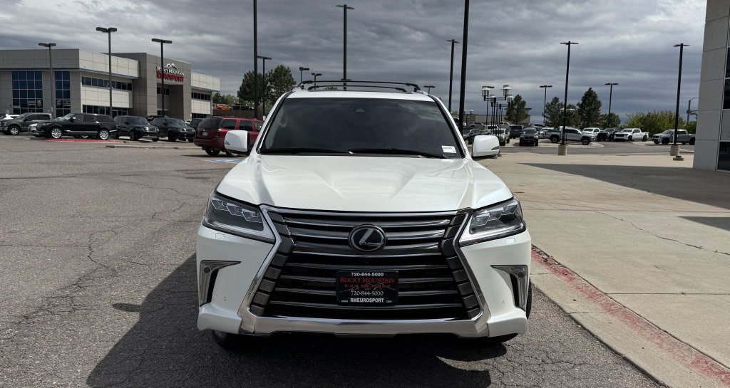 Used 2018 Lexus LX 570 4WD image 3