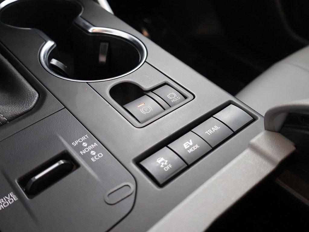 Used 2022 Toyota Highlander XLE image 55