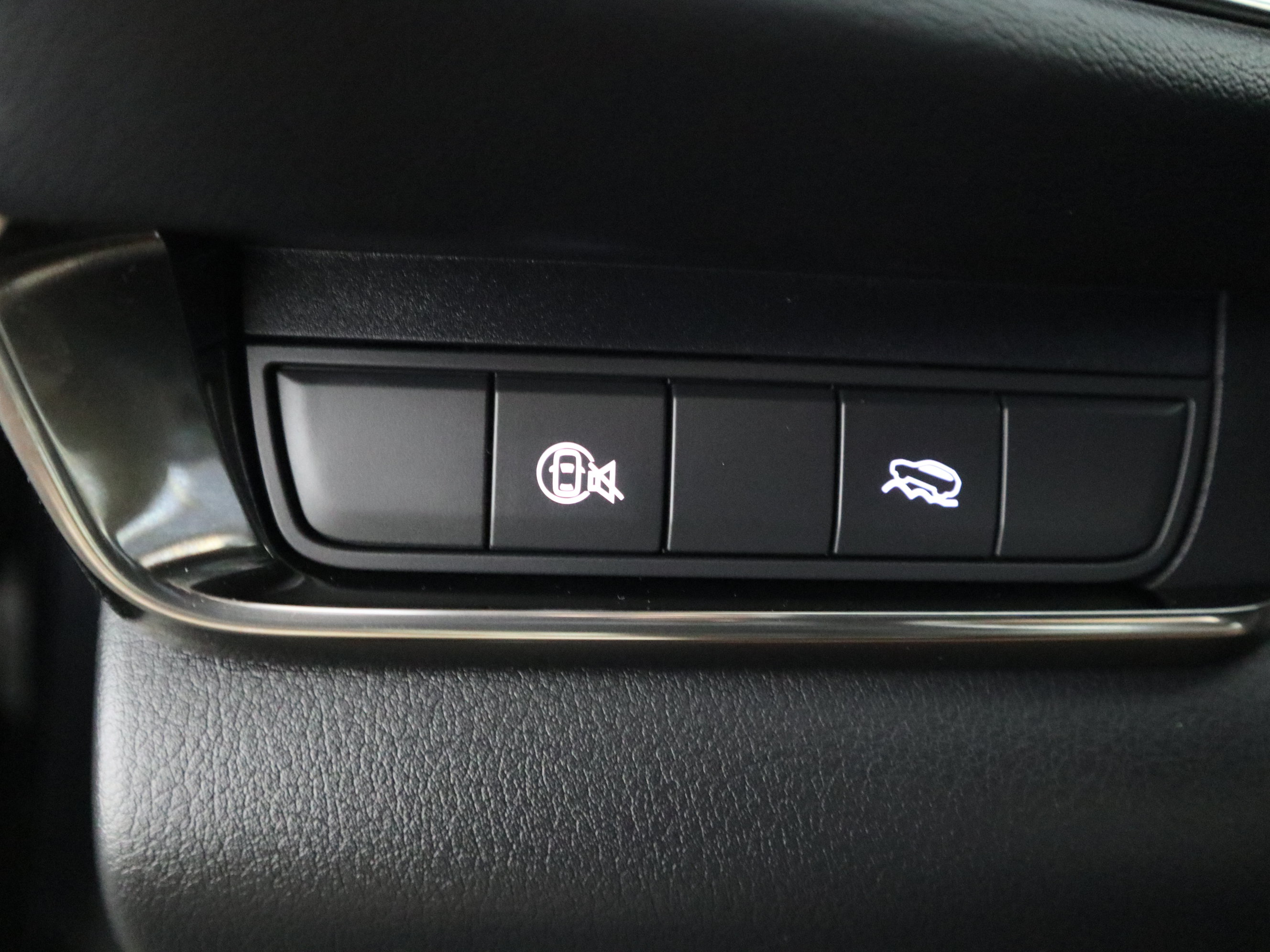 Certified 2025 MAZDA CX-30 AWD 2.5 S w/ Premium Package image 30