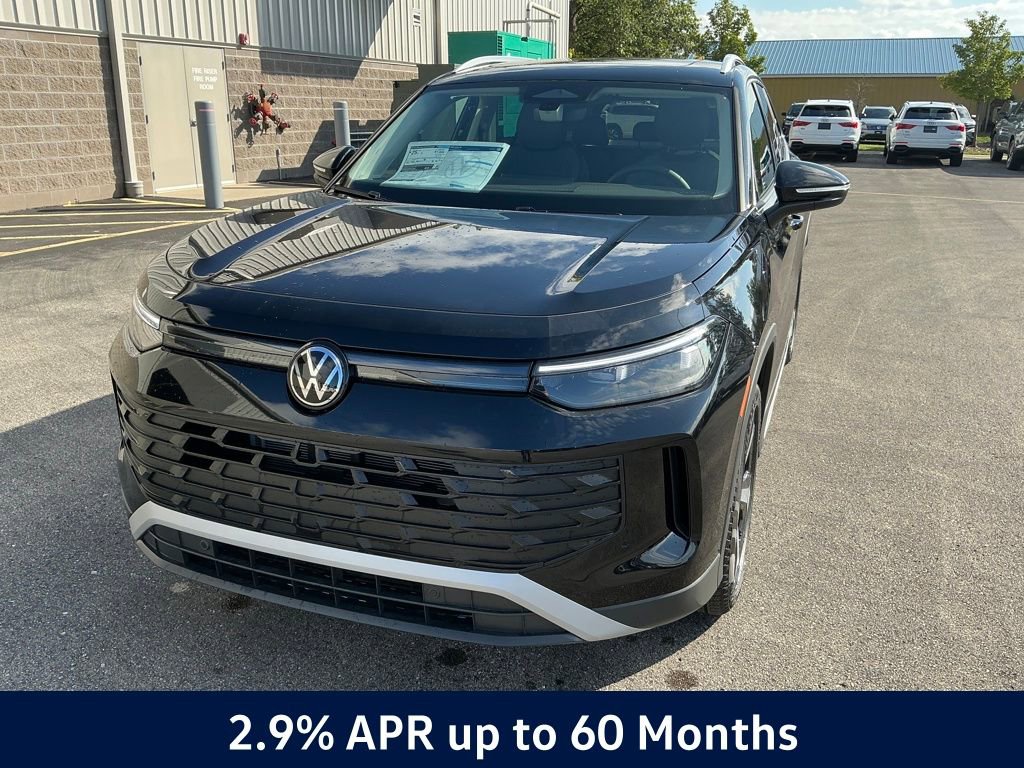 New 2025 Volkswagen Tiguan SE