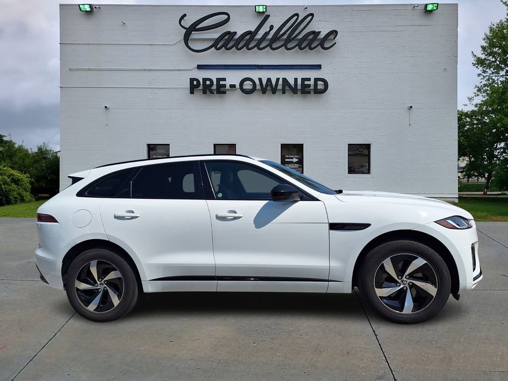 Used 2024 Jaguar F-PACE R-Dynamic S image 2