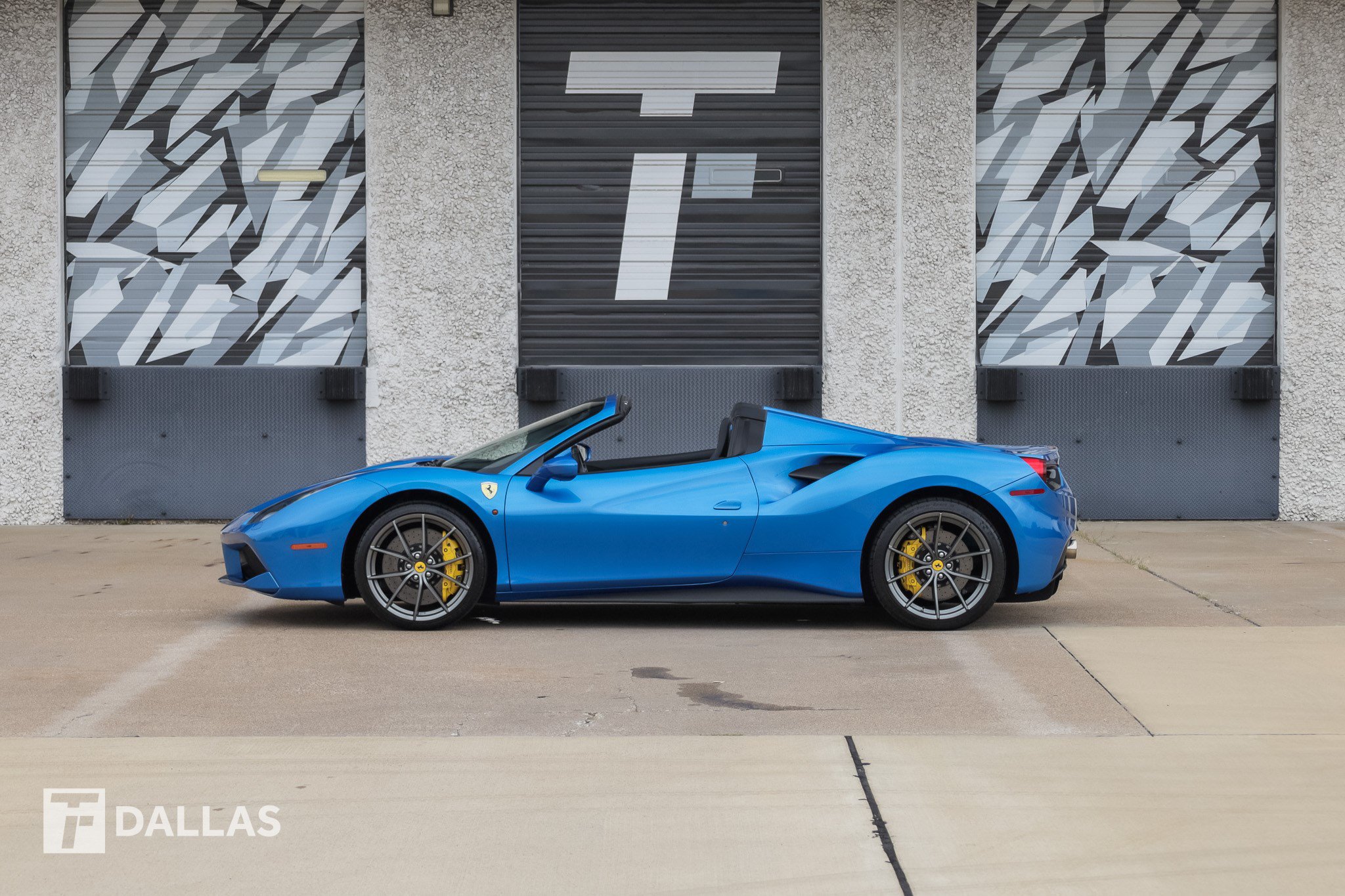 Used 2018 Ferrari 488 Spider RWD image 7