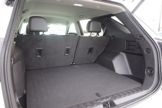 Used 2023 Chevrolet Equinox Premier image 31