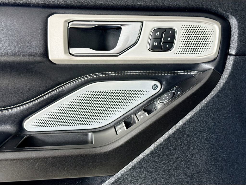 Used 2020 Ford Explorer ST w/ ST High-Performance Pack AWD/4WD image 23