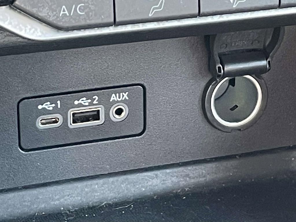 Used 2023 Nissan Sentra SV image 28