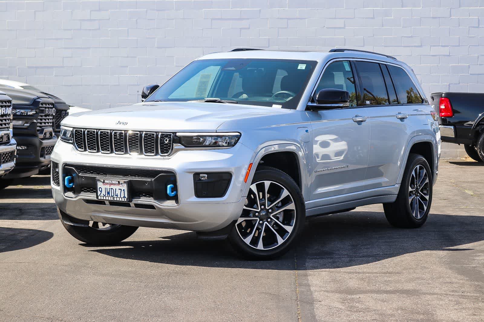 Used 2023 Jeep Grand Cherokee Overland w/ Advanced Protech Group III