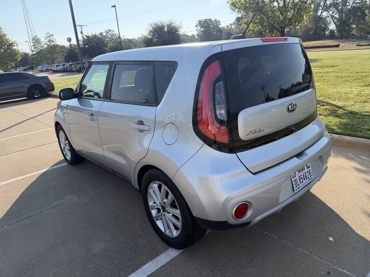 Used 2019 Kia Soul + w/ Primo Package FWD image 5