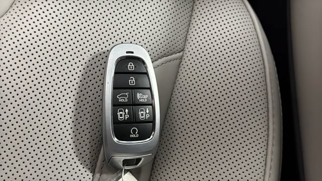 Used 2024 Hyundai Palisade Calligraphy AWD/4WD image 21