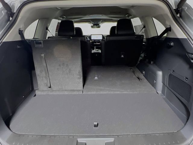 New 2025 Toyota Highlander Limited image 31
