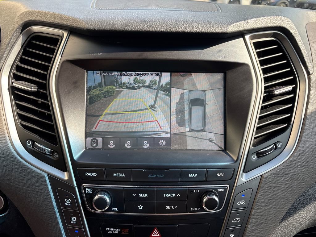 Used 2019 Hyundai Santa Fe XL FWD image 15