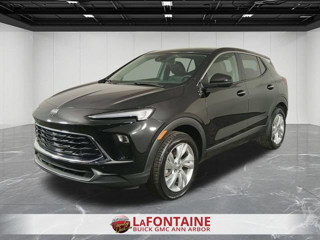Used 2025 Buick Encore GX Preferred AWD/4WD image 4