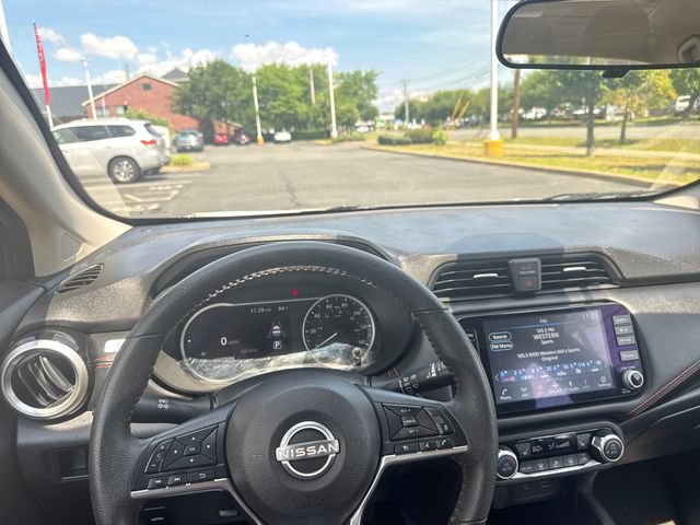 Used 2024 Nissan Versa SR FWD image 16