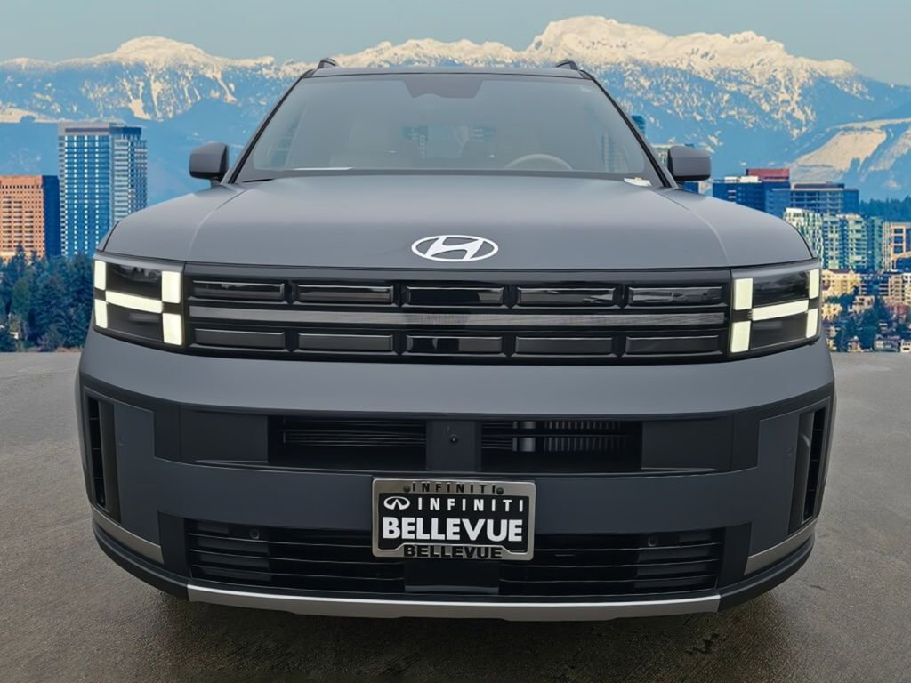 Used 2025 Hyundai Santa Fe Limited w/ Tow & Go Package image 2