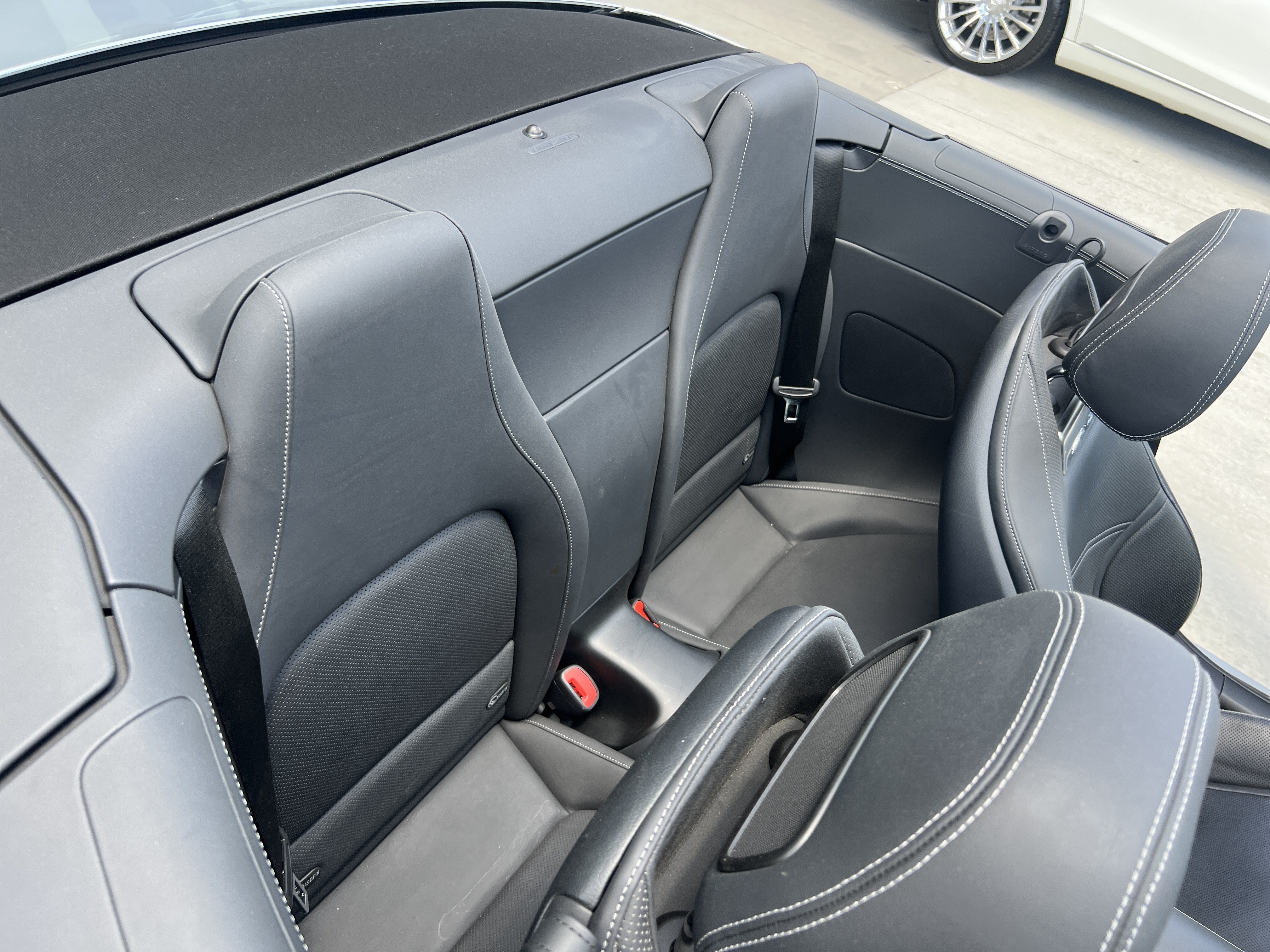Used 2022 Mercedes-Benz SL 63 AMG 4MATIC image 33