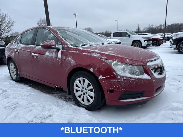 Used 2011 Chevrolet Cruze LT image 2
