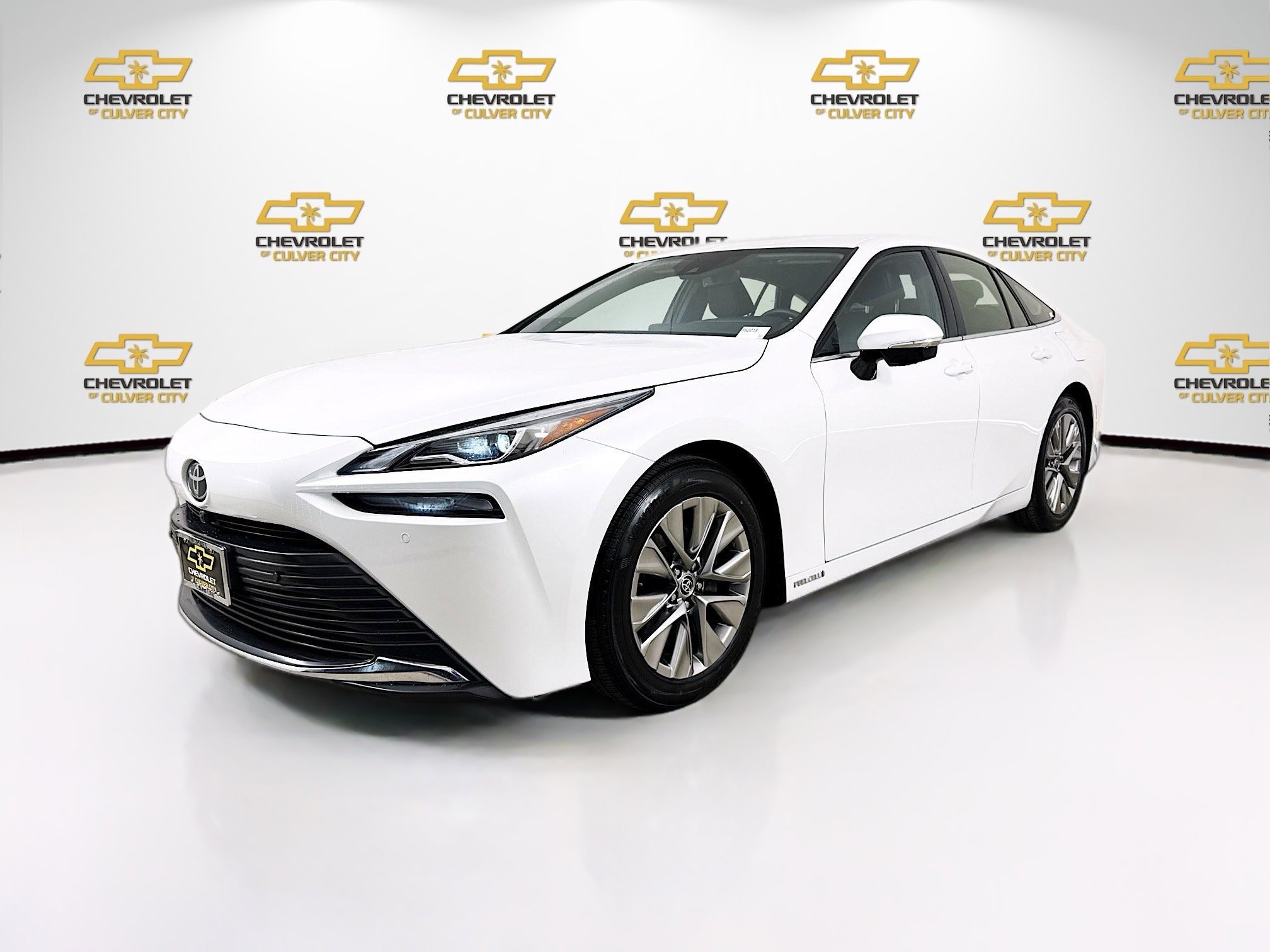 Used 2023 Toyota Mirai XLE w/ Advanced Technology Package image 3