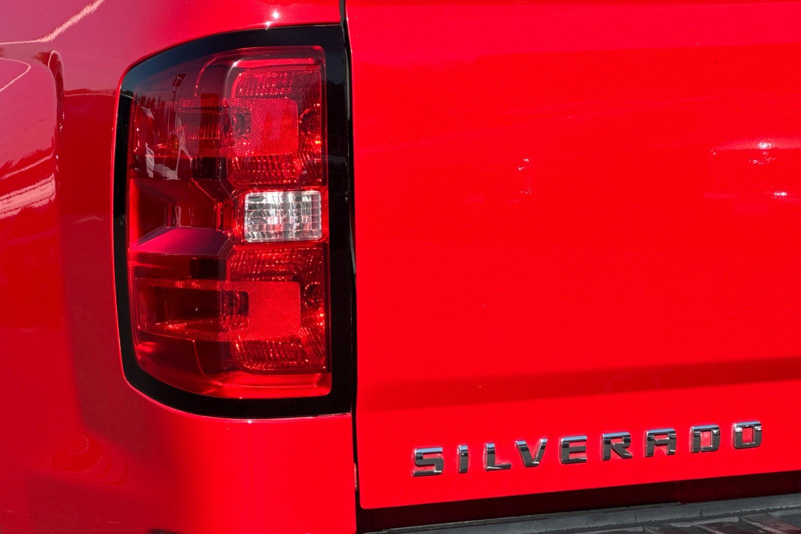 Used 2018 Chevrolet Silverado 1500 Custom w/ Custom Value Package image 41