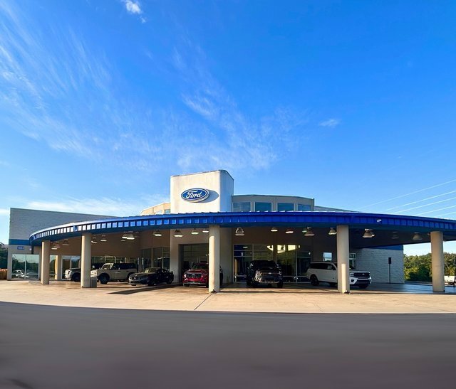 Used 2018 Chevrolet Sonic LS image 3