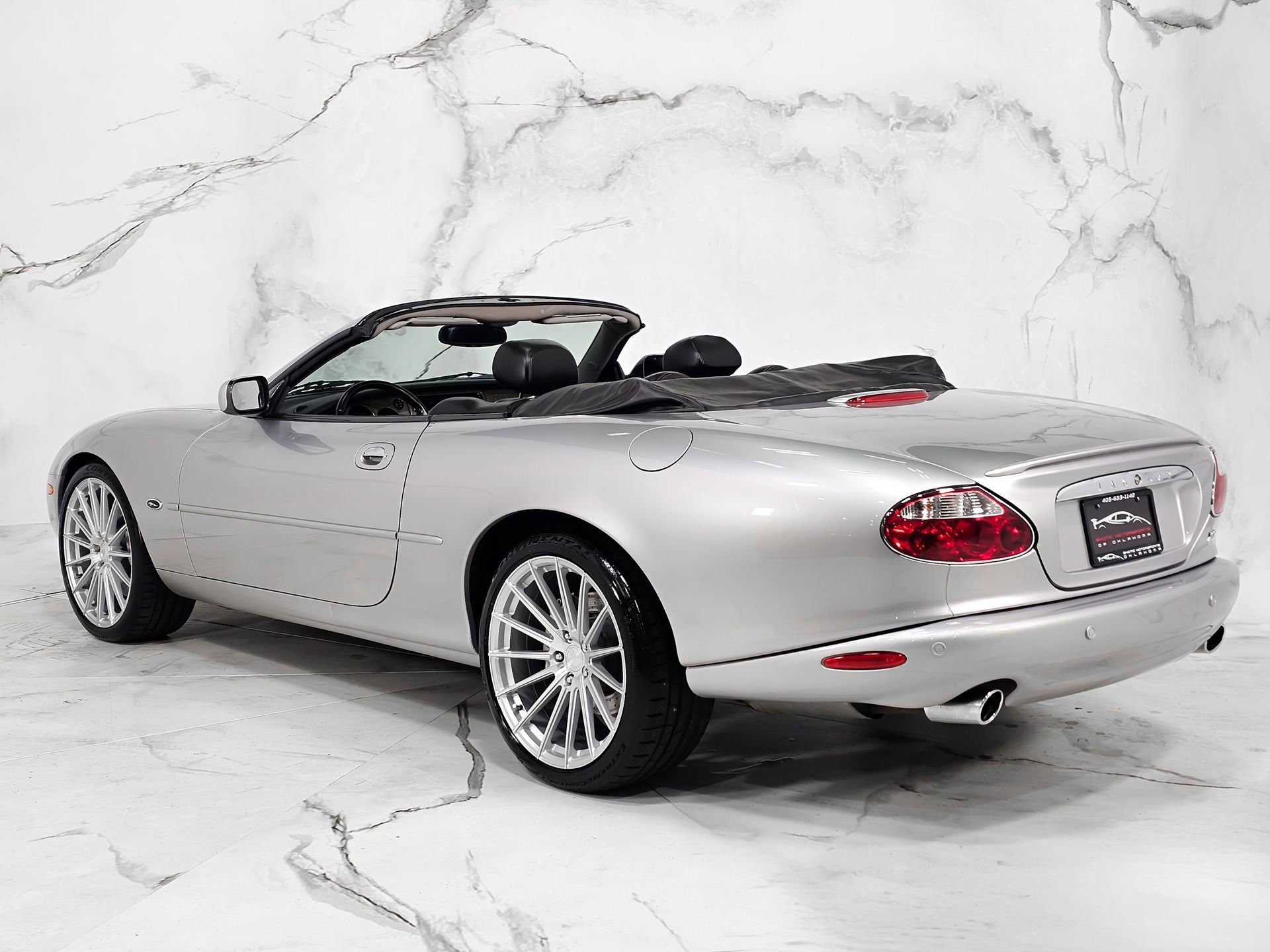 Used 2001 Jaguar XK8 Convertible RWD image 10