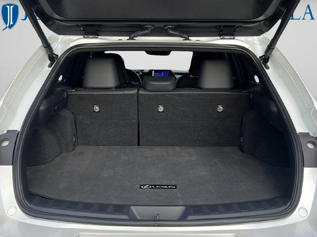Used 2024 Lexus UX 250h FWD w/ Premium Package image 12