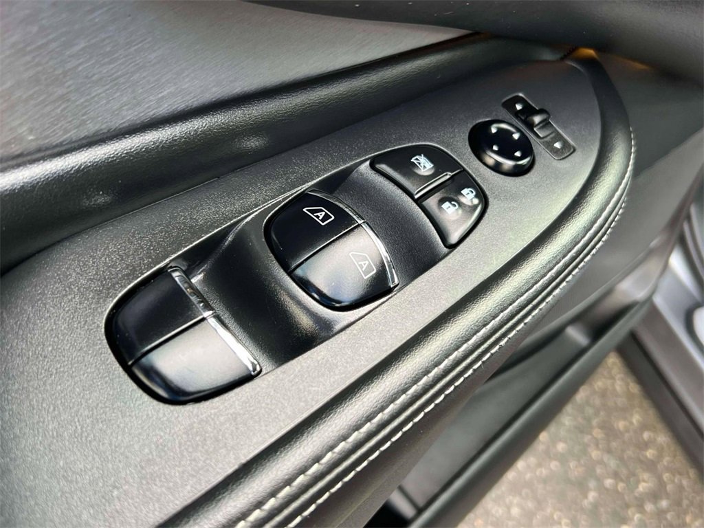 Used 2020 Nissan Murano SL image 17