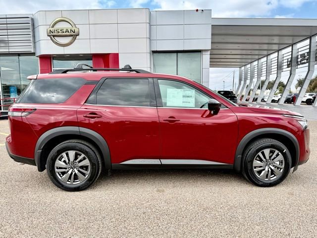 Certified 2026 Nissan Pathfinder SV FWD image 8
