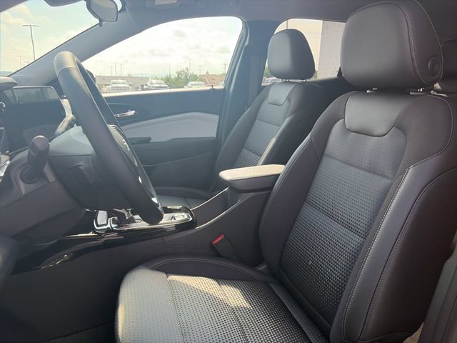 New 2026 Chevrolet Trax LT w/ Driver Confidence Package FWD image 15
