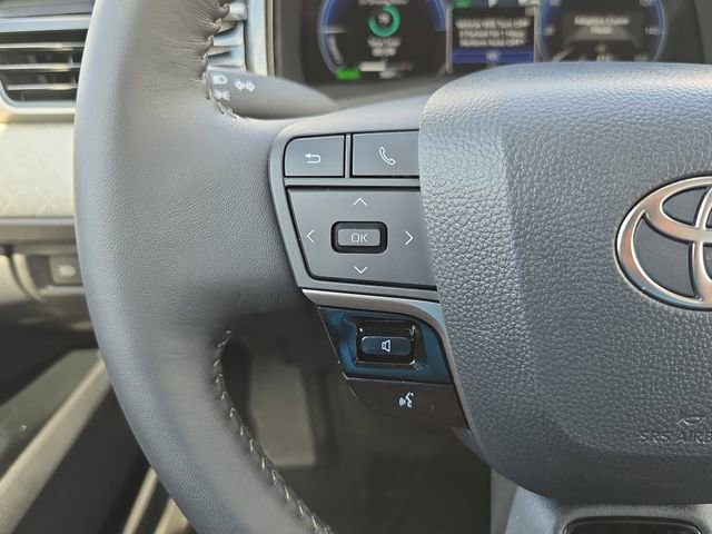 Used 2026 Toyota Camry XLE image 16