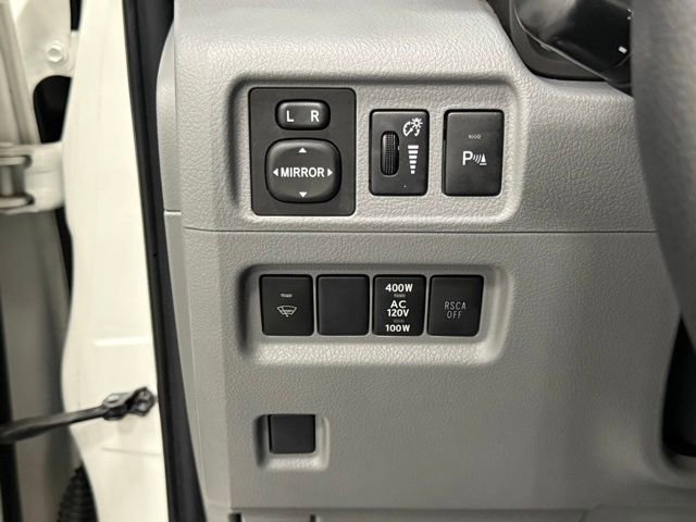 Used 2012 Toyota 4Runner SR5 w/ Convenience Pkg AWD/4WD image 15
