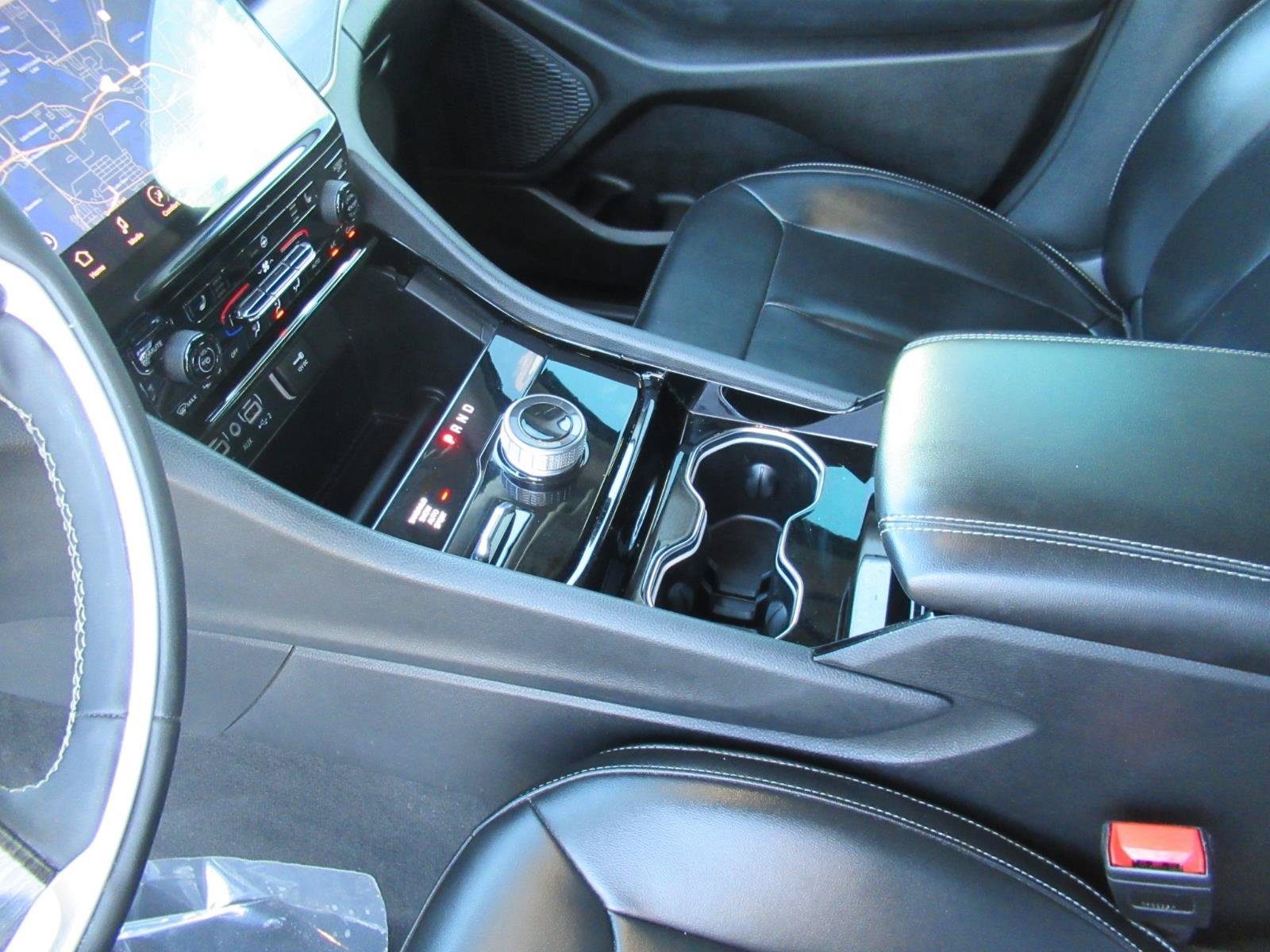 Used 2023 Jeep Grand Cherokee Limited AWD/4WD image 16